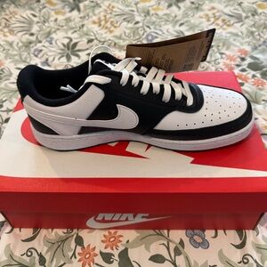 Nike Women’s Dunk Low size 9.5